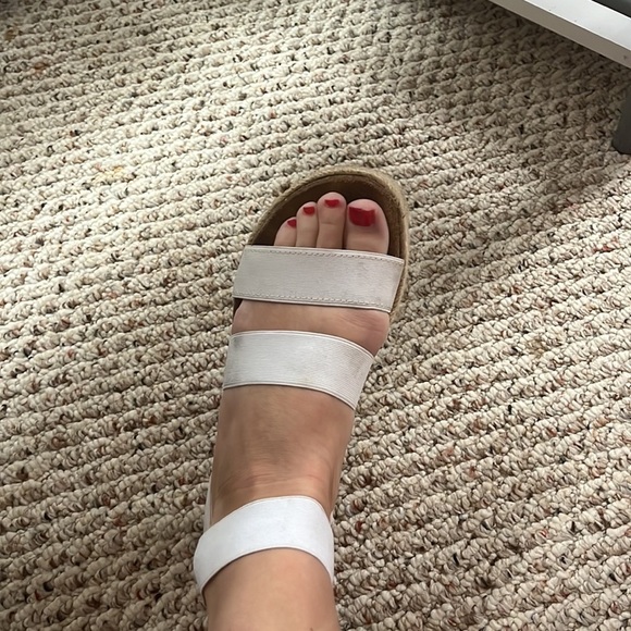 Steve Madden Strappy Sandal - Picture 4 of 5